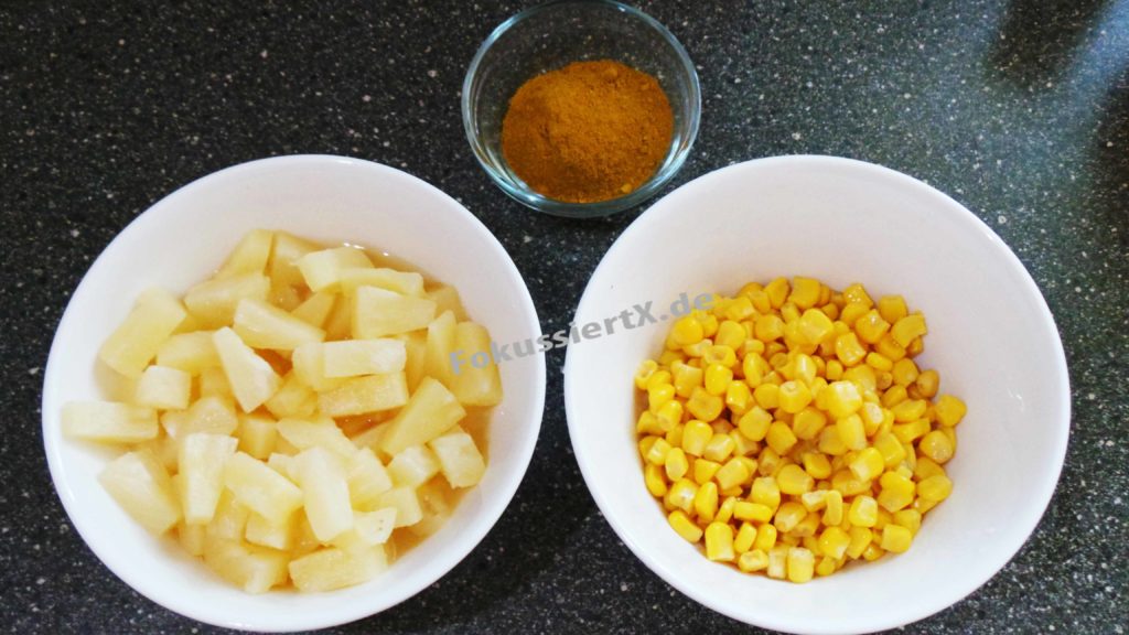 Nudelsalat mit Ananas und Mais